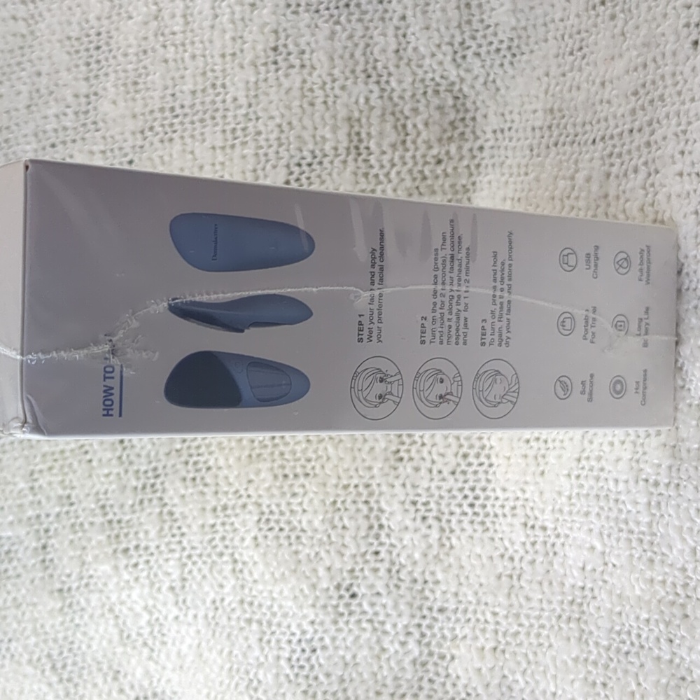 Dermalactives PureSkin+ Cleansing Brush - Picture 7 of 11